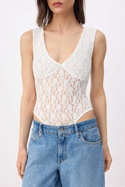 Ekru Vucuda Oturan V Yaka Kolsuz C?tc?tl? Dantel Orme Body TWOSS26BD00022 - Trendyolmilla фото 3