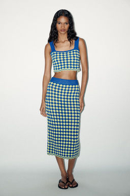 STRUCTURED KNIT SKIRT