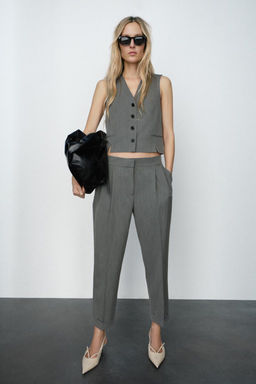 WAISTCOAT WITH VENTS