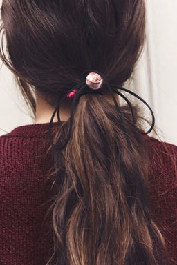 PACK OF 2 FLOWER BOW SHEEPSKIN TIES