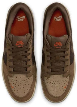 Кроссовки взрослые