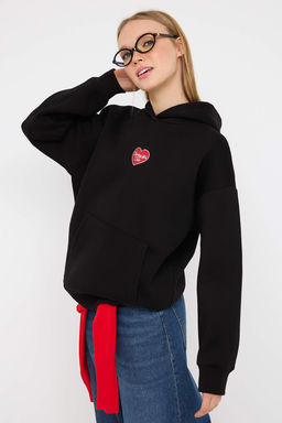 Teen Siyah Kal?n Ici Polarl? Kalp Bask?l? Kapusonlu Oversize Kal?p Orme Sweatshirt TWOAW26SW00158