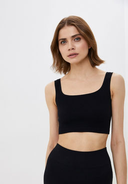 Спортивный кроп-топ