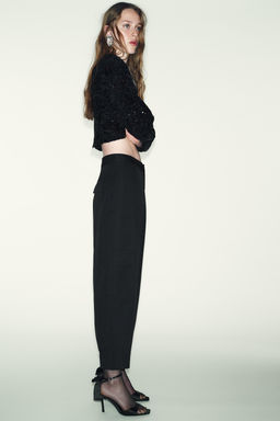 PANTAL?N CARROT CON BOLSILLO CARGO / Negro - Zara фото 5