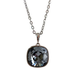 Подвеска с кристаллами Swarovski