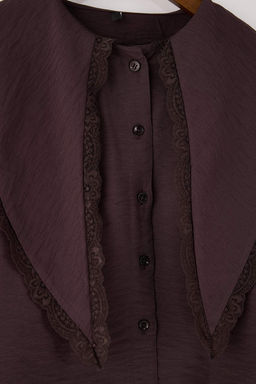 Koyu Kahverengi Bebe Yaka Dantel Garnili Yumusak Tuseli Gomlek TWOSS26GO00012 - Trendyolmilla фото 6