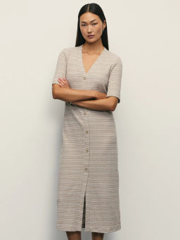 Платье с V-образным вырезом / Zarina