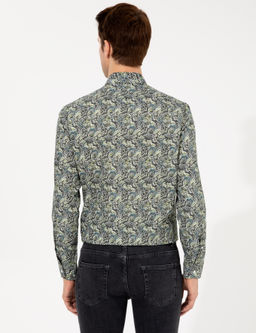 Рубашка приталенного кроя с длинным рукавом цвета хаки - Cacharel фото 5