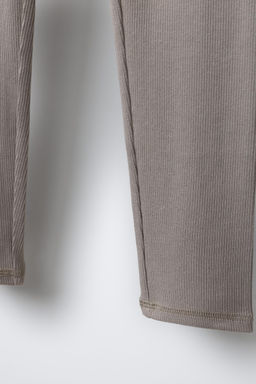 LEGGING RIB CON MODAL ETIQUETA / Gris topo