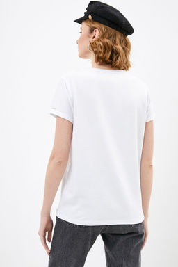 Футболка из премиального хлопка с вышивкой пайетками