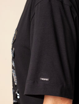 VILATTE / Футболка из премиального хлопка с авторским принтом пайетками  фото 4