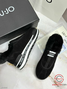 Кроссовки женские для осени