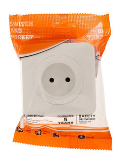 Розетка одноместная, серия Circular, 10 А, скрытый монтаж, без заземления, белая