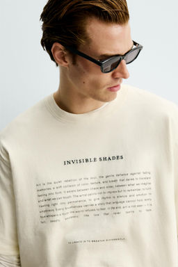 CAMISETA TEXTO ESTAMPADO / Blanco roto
