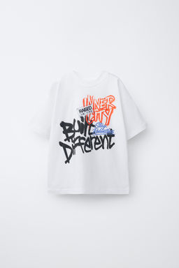 CAMISETA ESTAMPADO GRAFFITI / Blanco