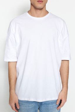 Beyaz Oversize/Genis Kesim %100 Pamuklu K?sa Kollu Basic T-Shirt TMNSS22TS0318