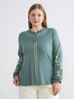 F?rf?rl? Ba?lamal? Yaka Desenli Bluz