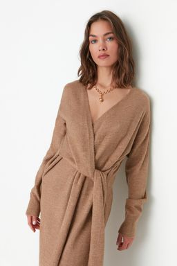 Camel Yumusak Dokulu Midi Triko Kruvaze Yaka Baglama Detayl? Elbise TWOAW21EL0260