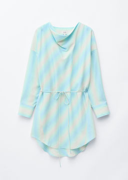 Vestido midi estampado con cuello chal