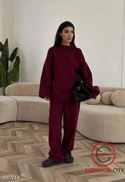 Костюм вязаный женский