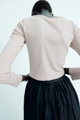 Top de canale con botones - H&m фото 4