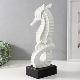 Фигурка керамика «Морской конек», белый, 15×12.5×42.5 см