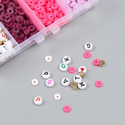 Бусины в шкатулке «Розовые», нить 0.8 мм 5 м 12×8.4×2.2 см