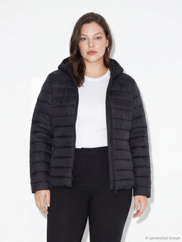 Kap??onlu Kad?n ?i?me Mont