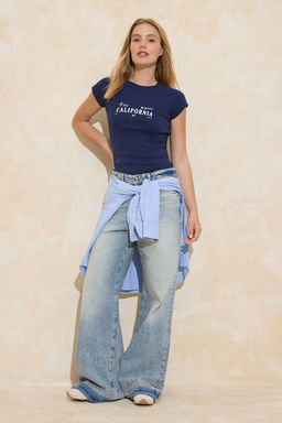 Lacivert Slogan Fitted/Vucuda Oturan K?sa Kollu Pamuk Ribana Orme T-Shirt TWOSS26TS00021