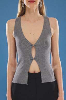 Gri Premium Iplik / Ozel Iplik V Yaka Buzgu Detayl? Bluz TWOSS25BZ00185