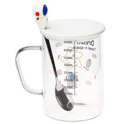 Кружка стеклянная Путешествие в космос 450мл, д8см h11см, д/основания 7,4см, тонкостенное стекло, деколь в ассортименте, фарфоровая крышка, ложка нерж. с декором 15см, с мерной шкалой, в подарочной коробке (Китай) - Домашняя мода фото 13