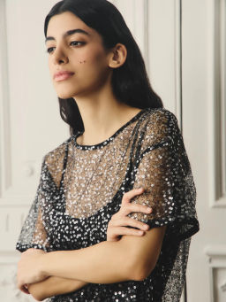 Топ из пайеток / Zarina