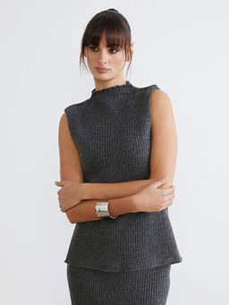 Dik Yaka Kad?n Triko Atlet