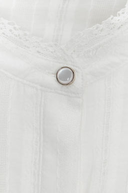 BLOUSE WITH LACE TRIM AND RUFFLES - Zara фото 7