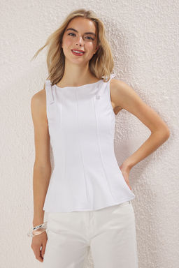 Trendyolmilla Siyah S?f?r Kol Peplum Belden Oturmal? Omuz Fiyonk Detayl? Orme Bluz TWOSS25BZ00482 фото 5