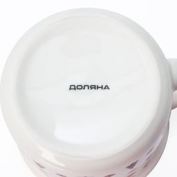 Кружка новогодняя Доляна «Ёлочки», 380 мл, для чая, фарфор, 13×10×8.7 см, белая