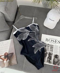 Купальник женский слитный