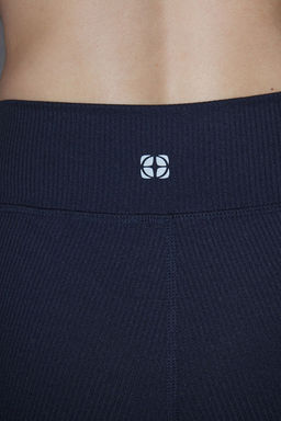 TRENDYOLMILLA Siyah Fitilli Reflektor Bask? Detayl? Orme Spor Sort/K?sa Tayt THMSS25TY00014  фото 10