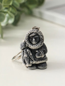 Брелок "Хант с вязанкой рыбы маленький" 4,1 см