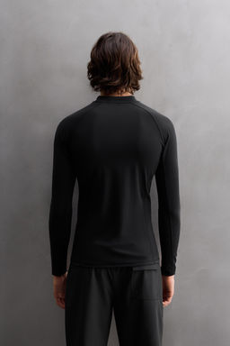 UPF40+ LONG SLEEVE SURF T-SHIRT - Zara фото 3