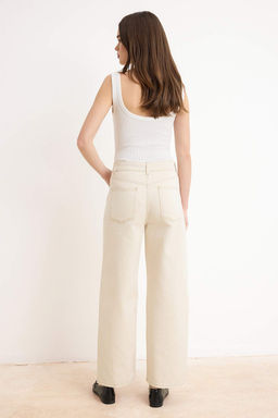 Ekru Yuksek Bel Dikis Detayl? Barrel Jeans TWOSS26JE00303 - Trendyolmilla фото 4