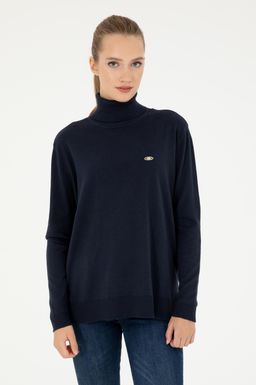 Женский темно-синий базовый свитер с высоким воротником