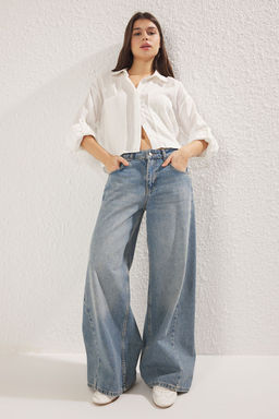 TRENDYOLMILLA Beyaz Muslin Kumas Buyuk Cep Detayl? Regular Normal Kal?p Crop Dokuma Gomlek TWOSS25GO00099 фото 3