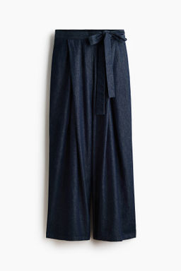 Pantal?n denim con lazada