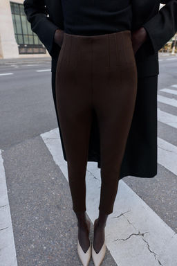 BODY SHAPING LEGGINGS - Zara фото 4