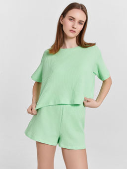 КОМПЛЕКТ ЖЕНСКИЙ (ФУТБОЛКА, ШОРТЫ)