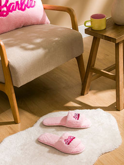 Barbie Nak??l? Pel?? Kad?n Ev Terli?i