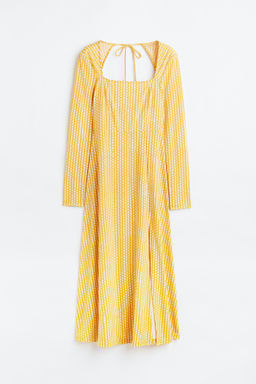 Vestido de punto con escote cuadrado