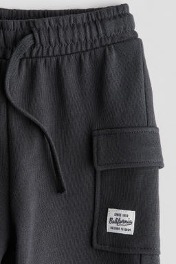 Pantal?n corto estilo cargo en tejido sudadera