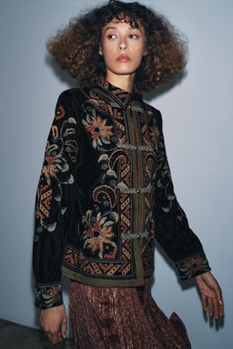 ZW COLLECTION EMBROIDERED VELVET JACKET
